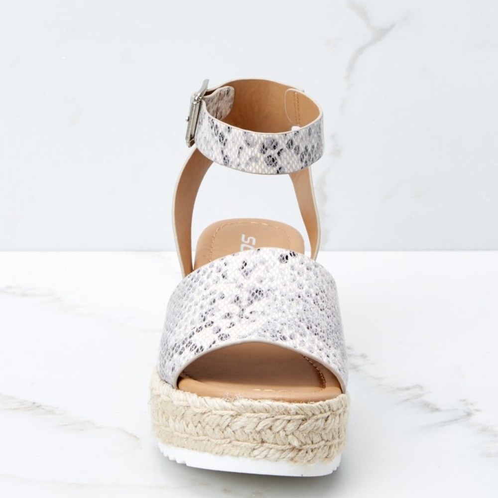 ‼️CLEARANCE‼️ Snakeskin Espadrille Sandals - Picture 4 of 4